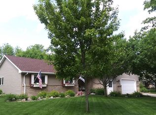 3016 E Lourdes Dr, Appleton, WI 54915