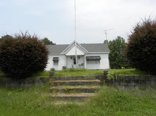 1107 Darius Pearce Rd, Youngsville, NC 27596