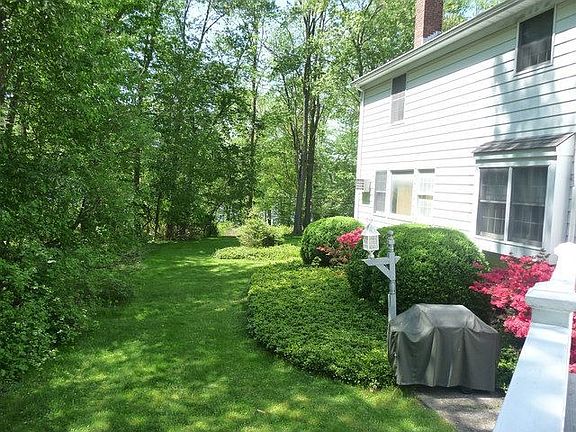 4th image of 2 Lakewood Dr