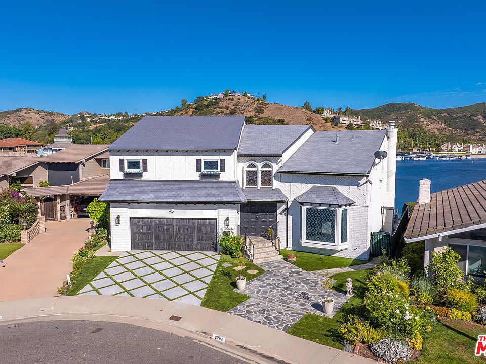 1st image of 3704 Capstan Cir