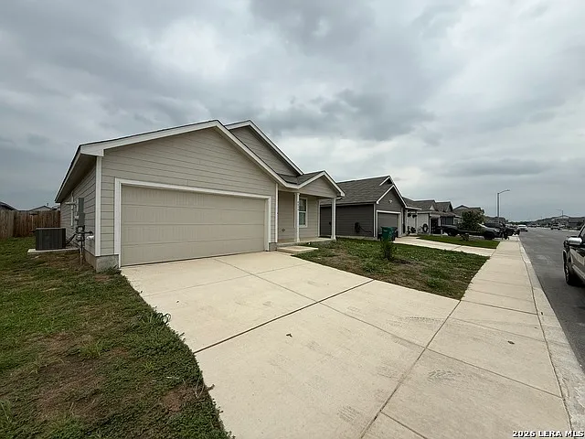 4839 Legacy Point — Photo 4