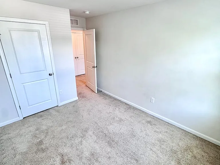 1161 Lova Ln — Photo 18