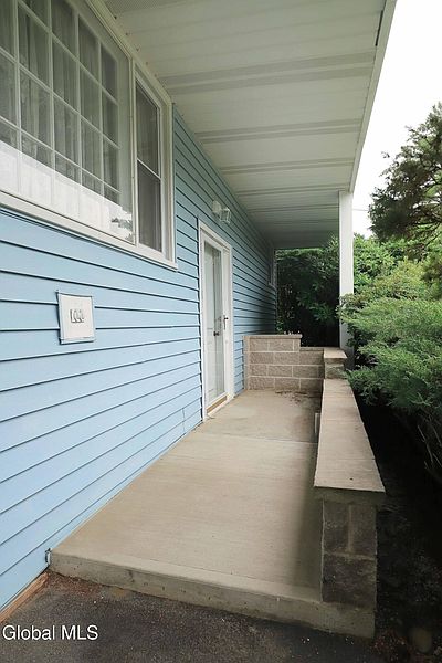 4th image of 314 Jeanette Drive