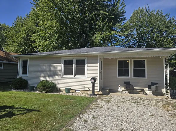 1513 S Fairbanks St, Robinson, IL 62454