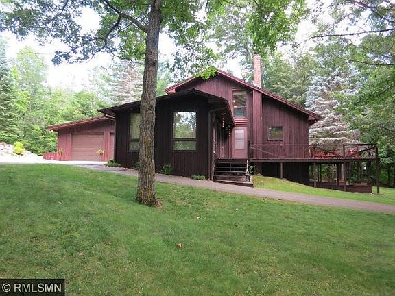 2nd image of 1636 Suzanne Dr NE