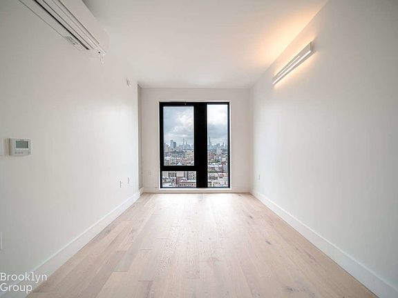 2nd image of 54 W 125th St #804