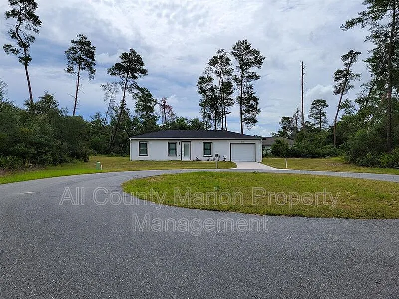 3 bed, 2.0 bath, 1011 sqft, $1,550 — Photo 3