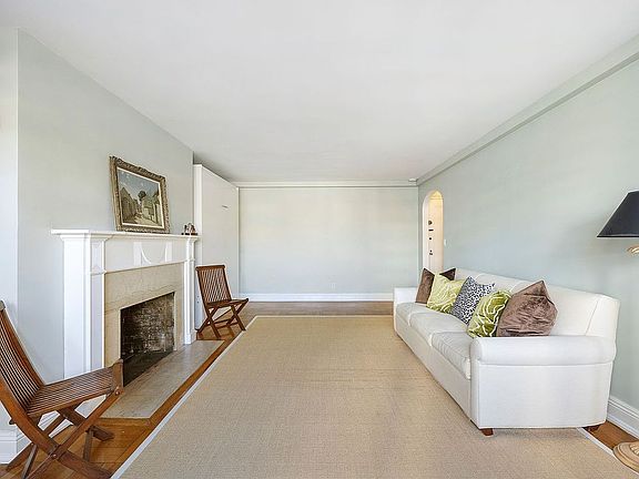 3rd image of 235 E 73rd St APT 12E