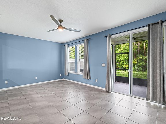 4th image of 195 RICHMOND Drive