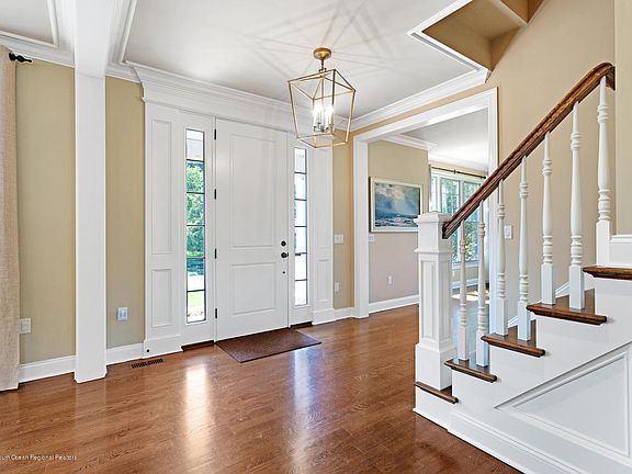 3rd image of 2151 Terrace Pl