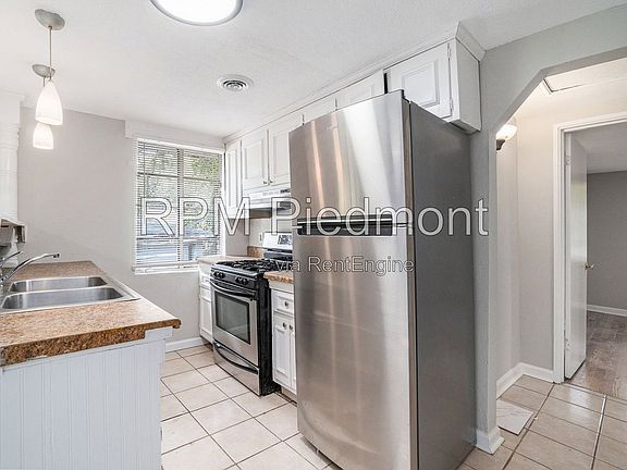 3rd image of 261 Holly Rd NW