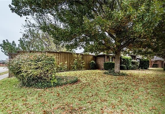 2nd image of 4920 Orchard Dr