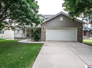3401 Gregory Ct, Lincoln, NE 68521