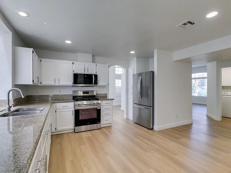 2113 Desert Peak Rd — Photo 18