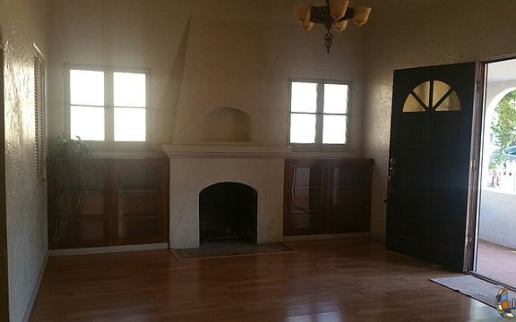 3rd image of 1266 W Olive Ave