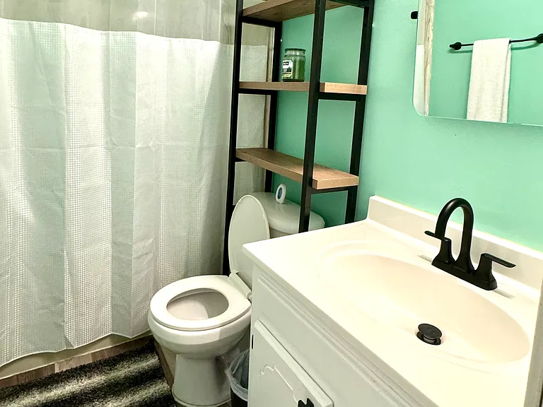 7802 Tumbling Creek Dr — Photo 12