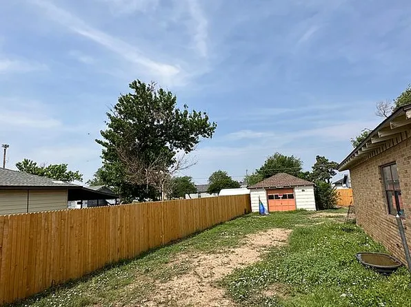 8315 Cole Rd, Pampa, TX 79065