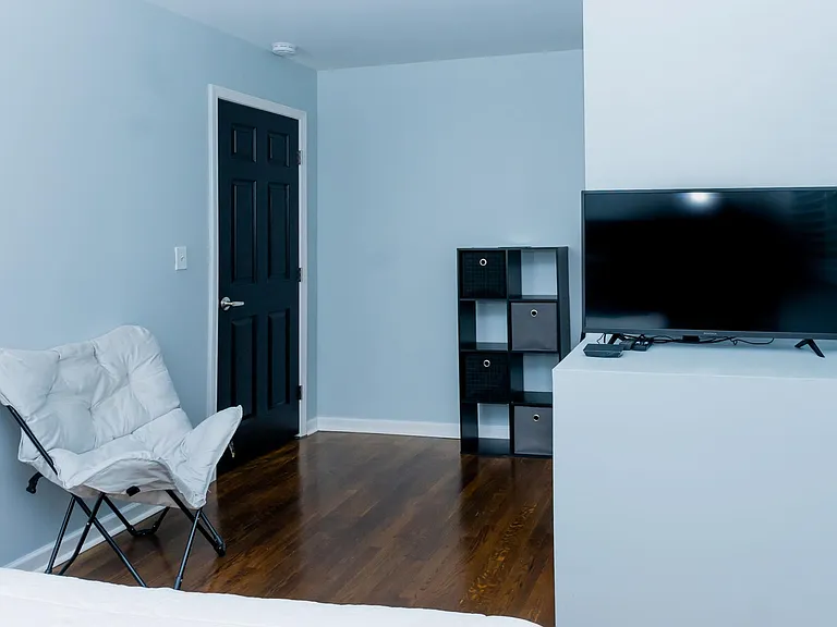 240 W Lake Dr NW — Photo 26