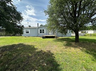3360 Old Sherman Rd, Whitesboro, TX 76273