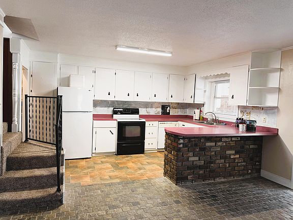 4th image of 522 Southgate Rd