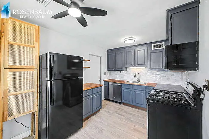 508 W 18th St — Photo 13