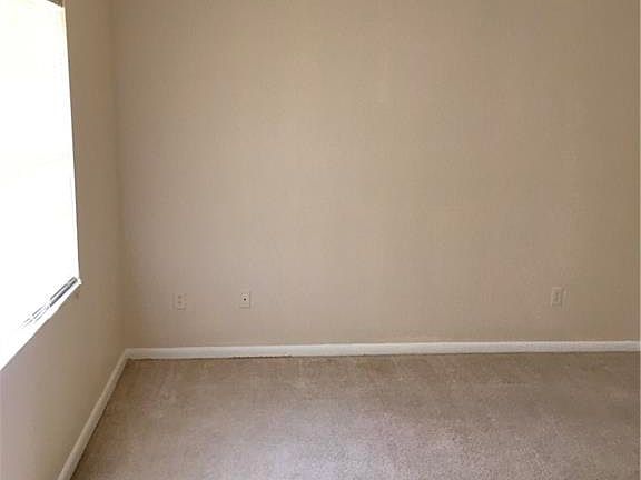 3rd image of 2302 Sunrise Blvd #202