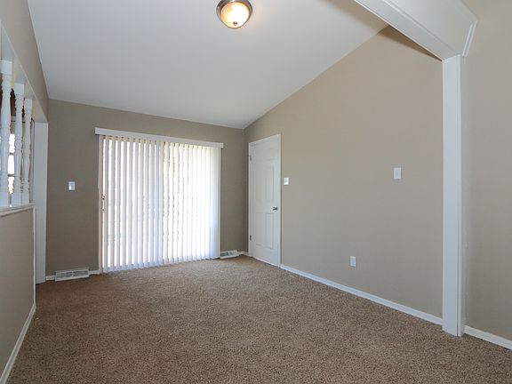 3rd image of 10721 Hallstead Dr