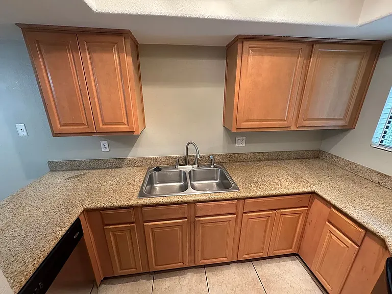 935 N Granite Reef Rd #32 — Photo 6
