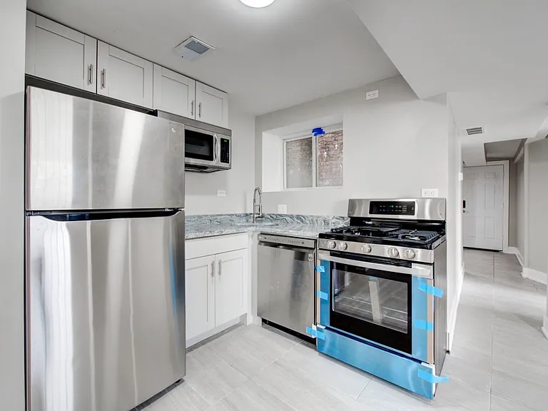 6245 S Champlain Ave #B — Photo 8