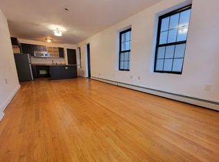 558 Lafayette Ave #2B, Brooklyn, NY 11205
