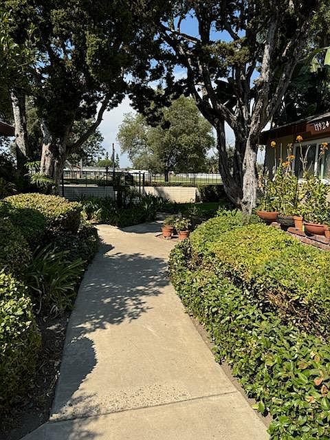 1st image of 17922 Irvine Blvd