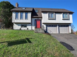 82 Cimarron Rd, Middletown, CT 06457