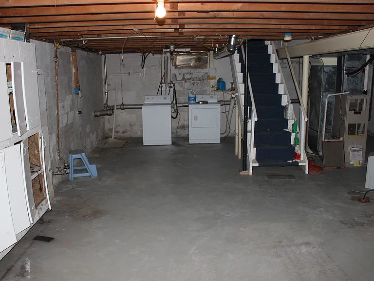 772 Southport St — Photo 21
