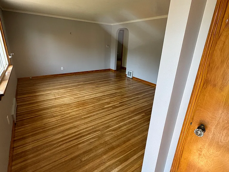 38 Greenwood Ave — Photo 12