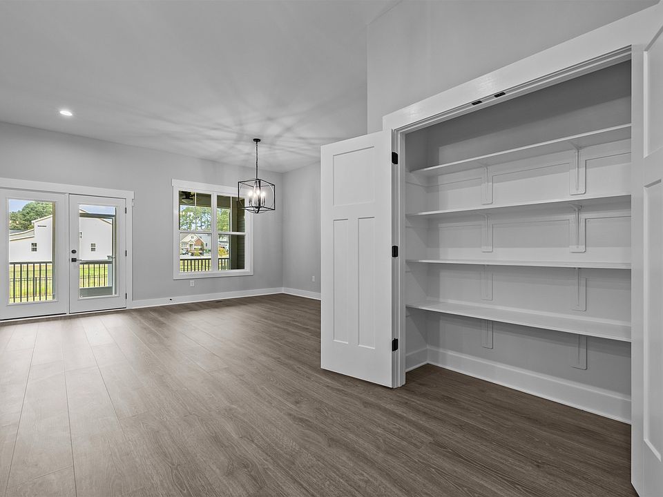 2nd image of 167 Lager Ln