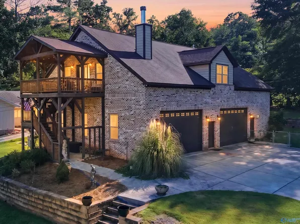 1125 Honeycomb Rd, Grant, AL 35747