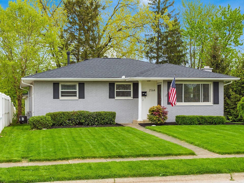 1st image of 2564 Queensway Dr