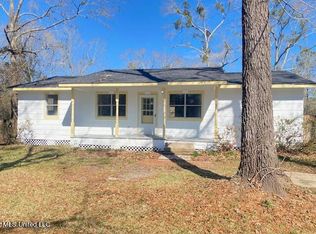 17260 Lakeview Rd, Saucier, MS 39574