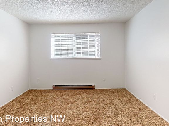 5th image of 315 NE Puget St #11