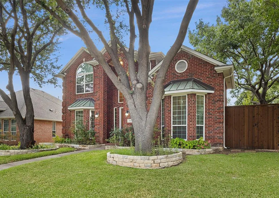 3817 Peppertree Dr