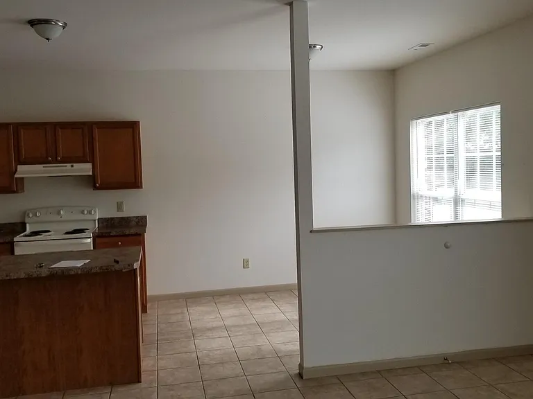 996 Osage Villa Ct #102 — Photo 6