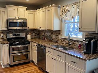313 Summer Pl, Peachtree City, GA 30269