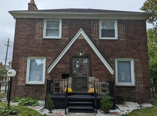 203 Riverside Dr, Detroit, MI 48215