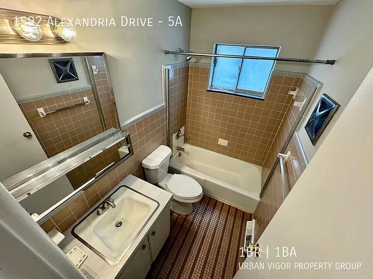 1592 Alexandria Dr #5A — Photo 27