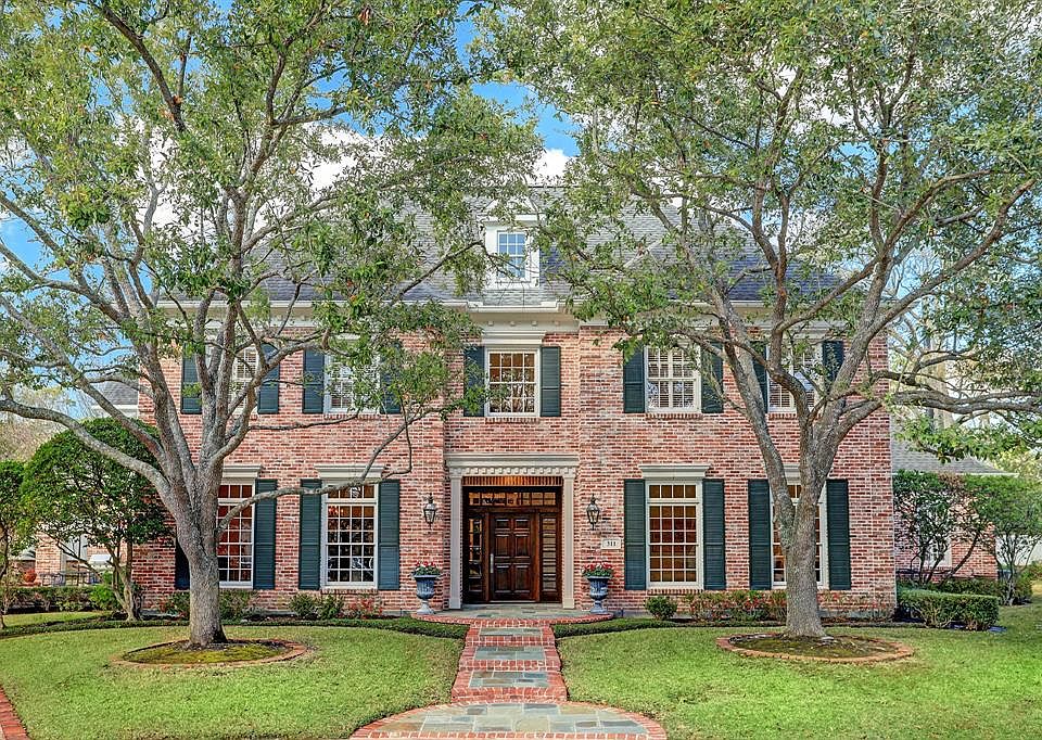 1st image of 311 Lodge Hollow Ct