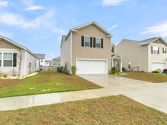 2nd image of 428 Lake Ridge Blvd