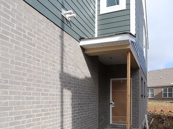 4th image of 5020 Pebble Ct #103