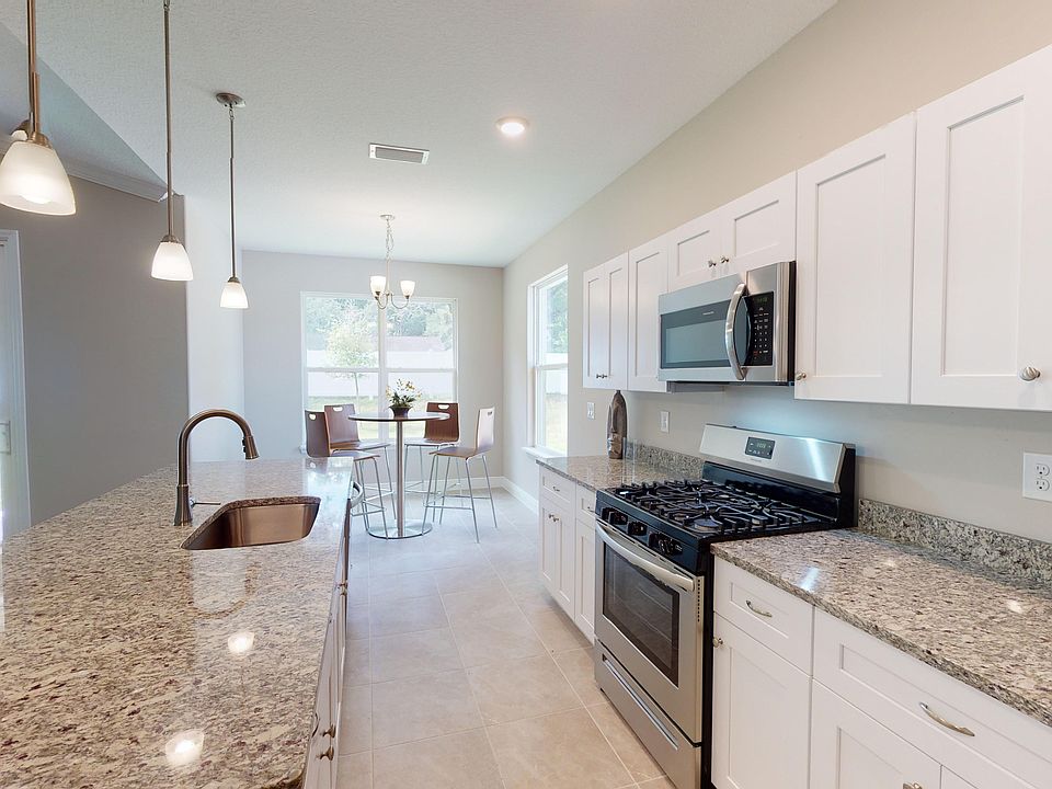 1st image of 31 Eleven Oaks Cir
