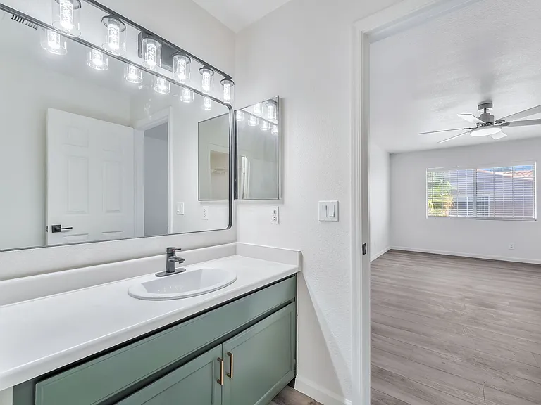 2840 Floral Peak Dr — Photo 24