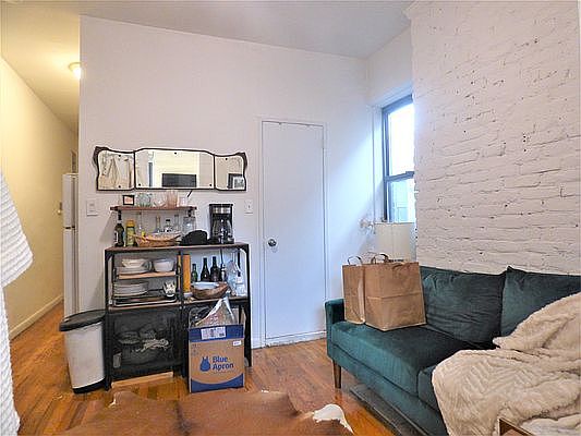 4th image of 26 Leroy St APT 19
